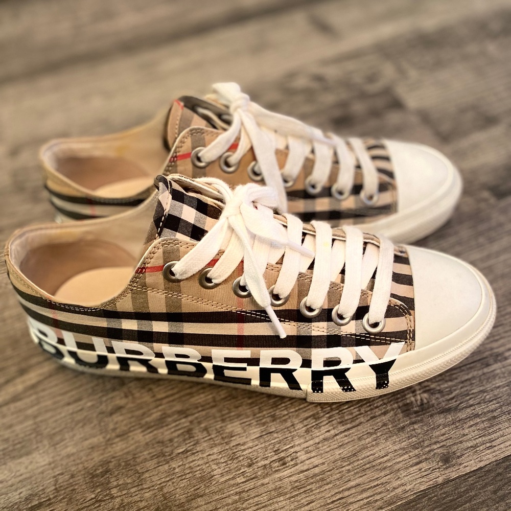 Burberry shoes